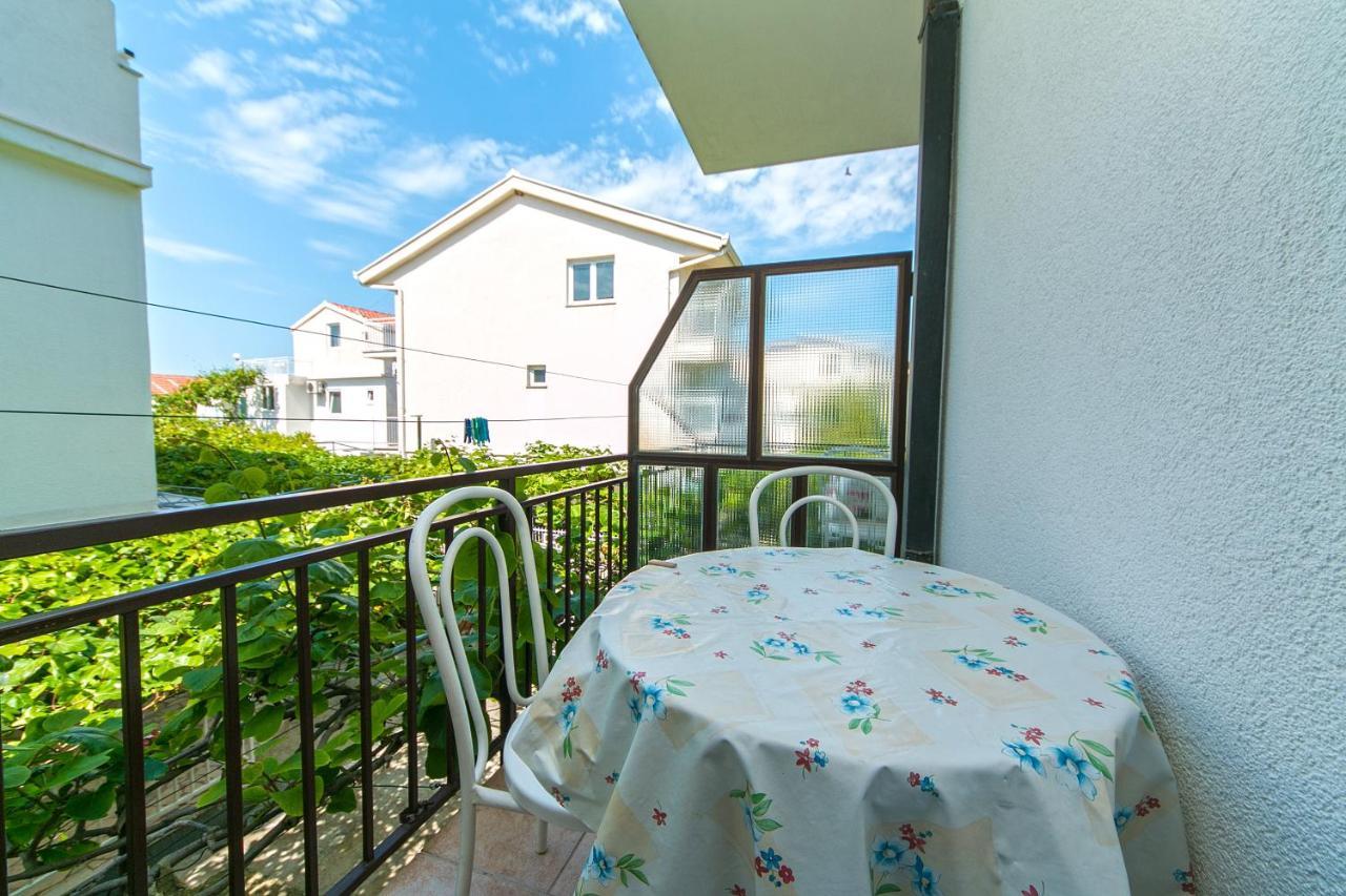 Apartments By The Sea Podaca, Makarska - 516 Exterior photo