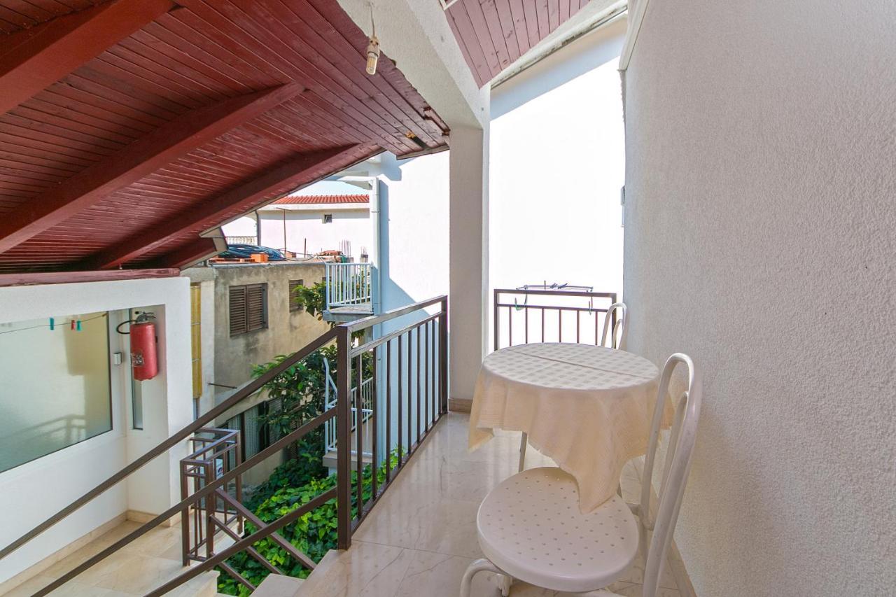 Apartments By The Sea Podaca, Makarska - 516 Exterior photo